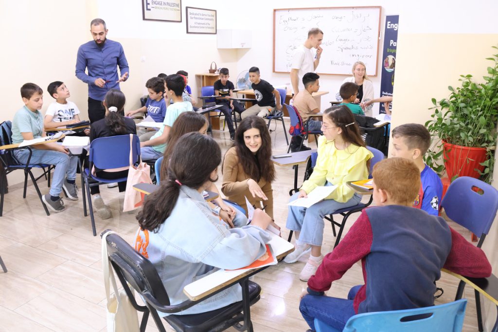 Volunteer Opportunities in Palestine: Teaching English, Human Rights and Refugee Support